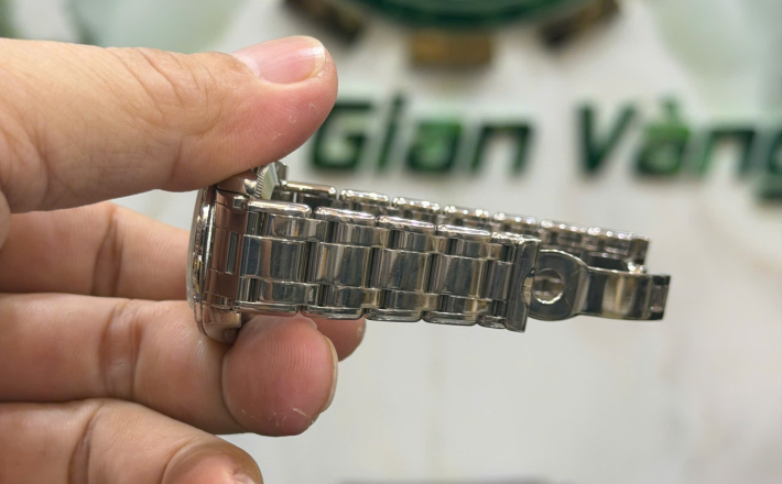 Rolex 81319 vàng khối size 34 giá 568 triệu 