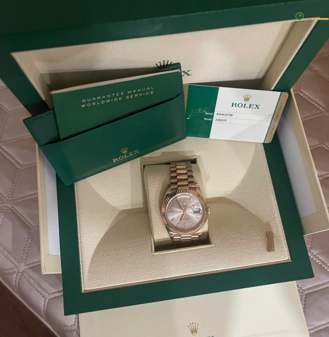 Rolex 228235 này full set 2017 giá 1 tỷ 180 triệu