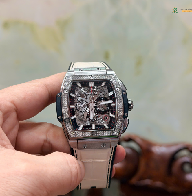 Hublot Spirit BigBang diamond zin hãng chekapp 2024 size 45 giá 239 triệu